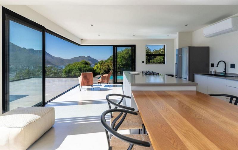6 Bedroom Property for Sale in Hout Bay Western Cape